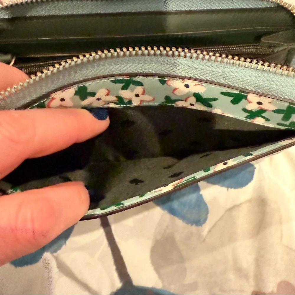 Kate Spade Floral Wallet - blue, Green and White like new - Picture 4 of 10
